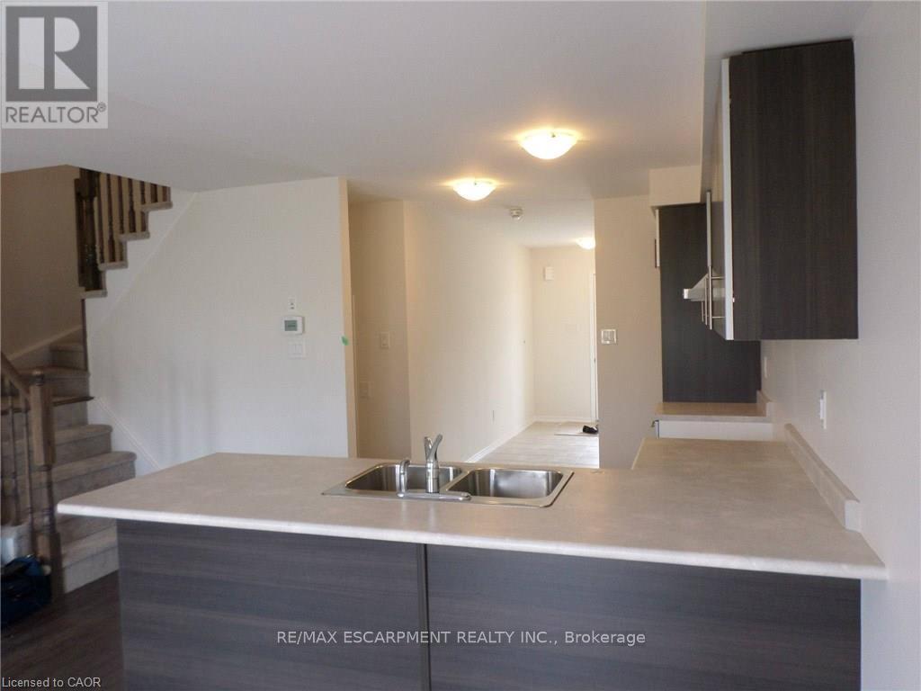 275 Powell Road, Brantford, Ontario  N3T 0J6 - Photo 8 - X13511784