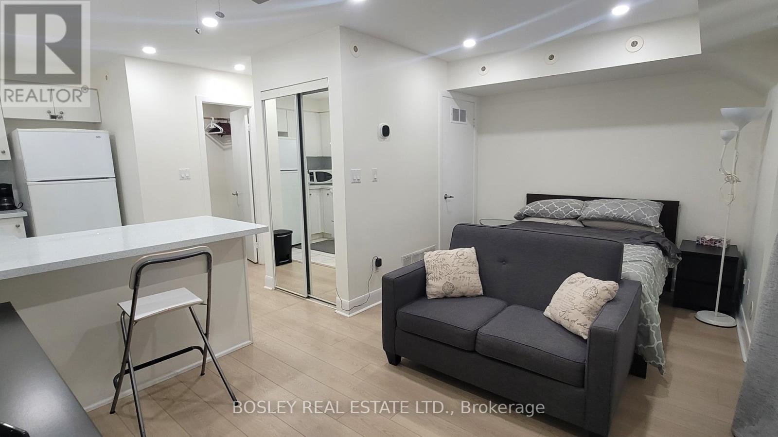 155 - 415 Jarvis Street, Toronto, Ontario  M4Y 3C1 - Photo 5 - C12903712
