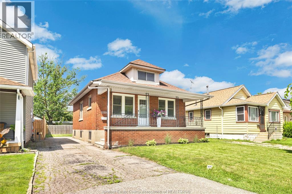 1209 CURRY AVENUE, Windsor, Ontario
