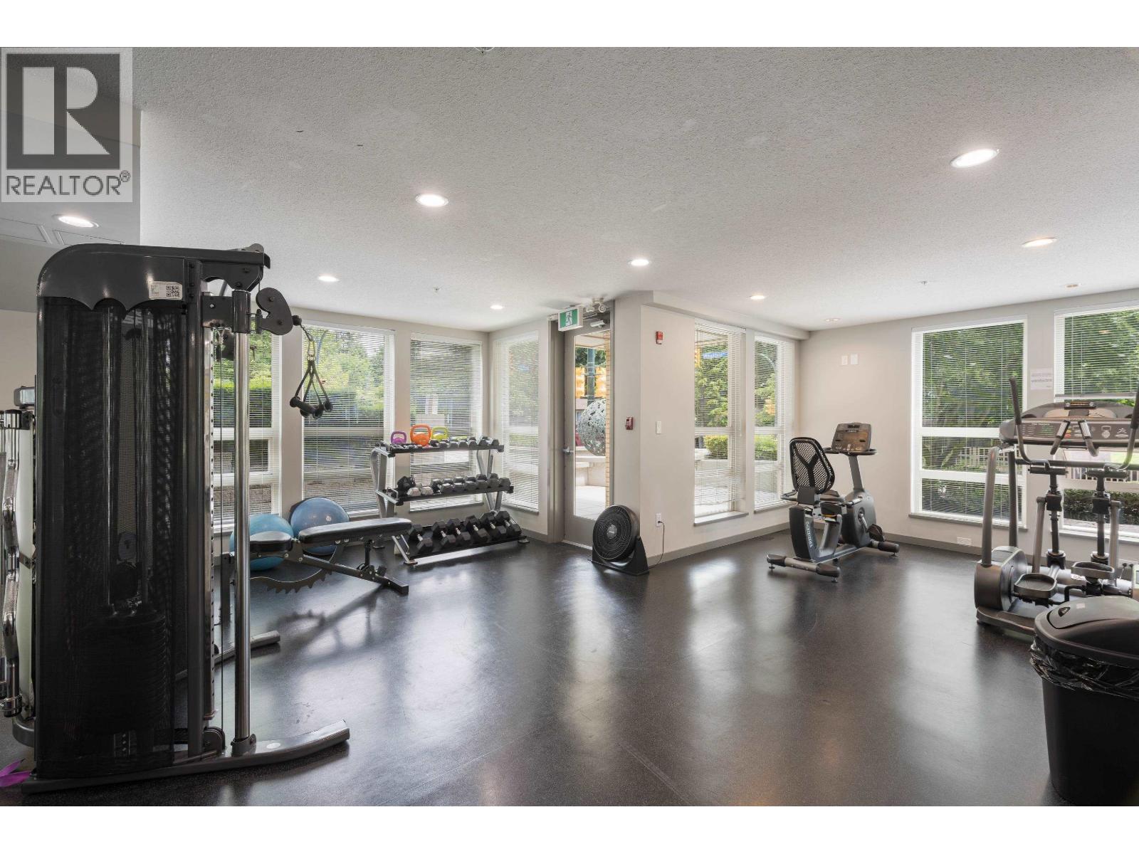 417 2665 Mountain Highway, North Vancouver, British Columbia  V7J 0A8 - Photo 17 - R3141790