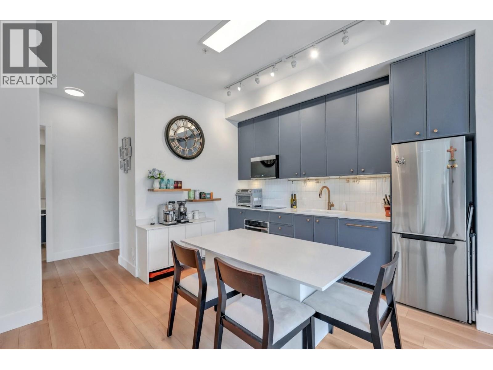 404 718 Edgar Avenue, Coquitlam, British Columbia  V3K 0H2 - Photo 4 - R3141796