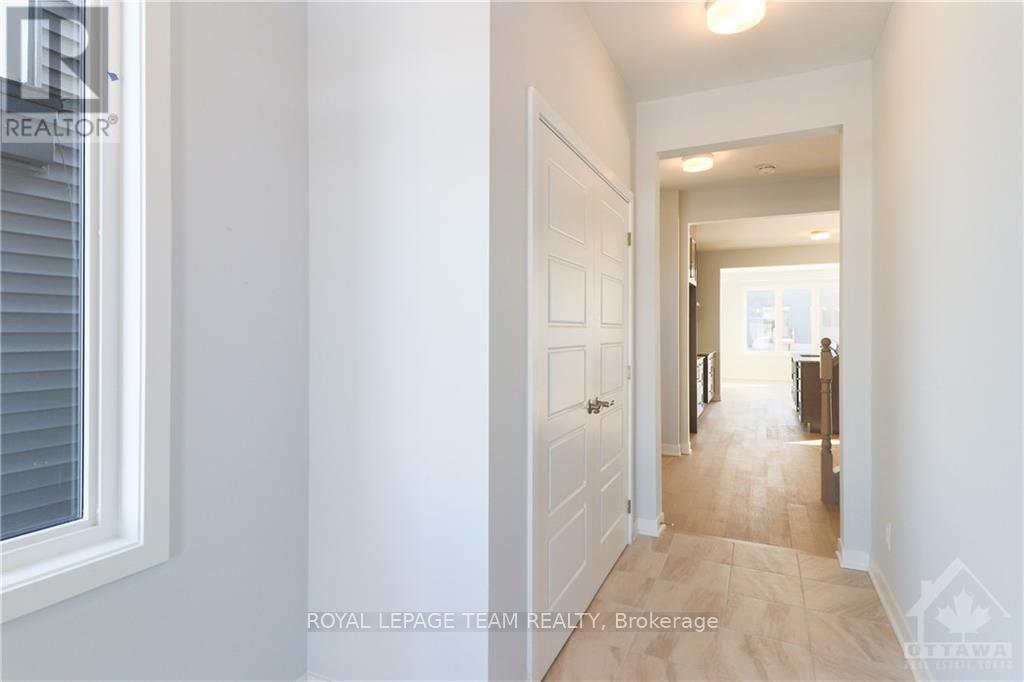 803 Crossgate Street, Ottawa, Ontario  K2J 7E3 - Photo 3 - X13512208