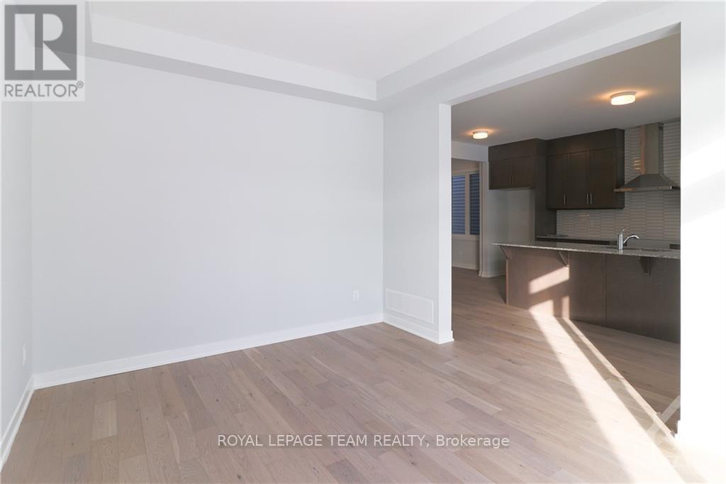 803 Crossgate Street, Ottawa, Ontario  K2J 7E3 - Photo 8 - X13512208