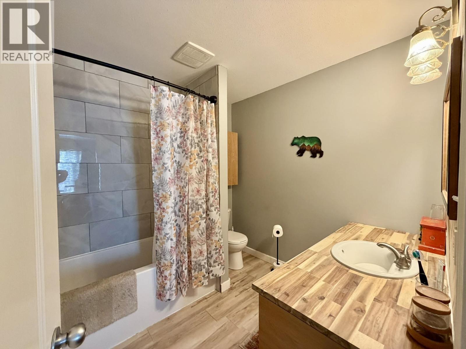 4745 Anzeeon Road, 108 Mile Ranch, British Columbia  V0K 2Z0 - Photo 20 - R3141817