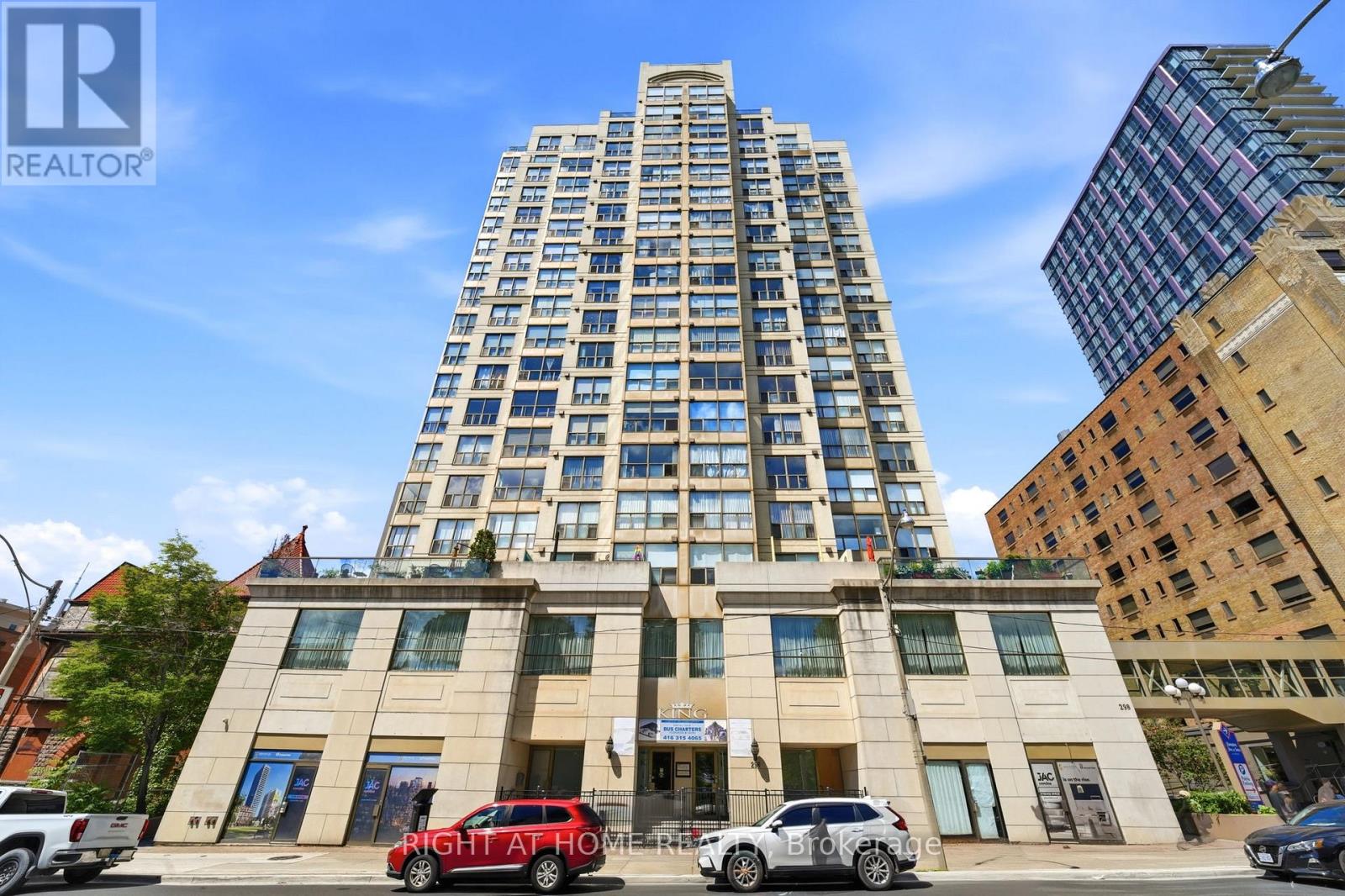 1602 - 298 JARVIS STREET, Toronto, Ontario