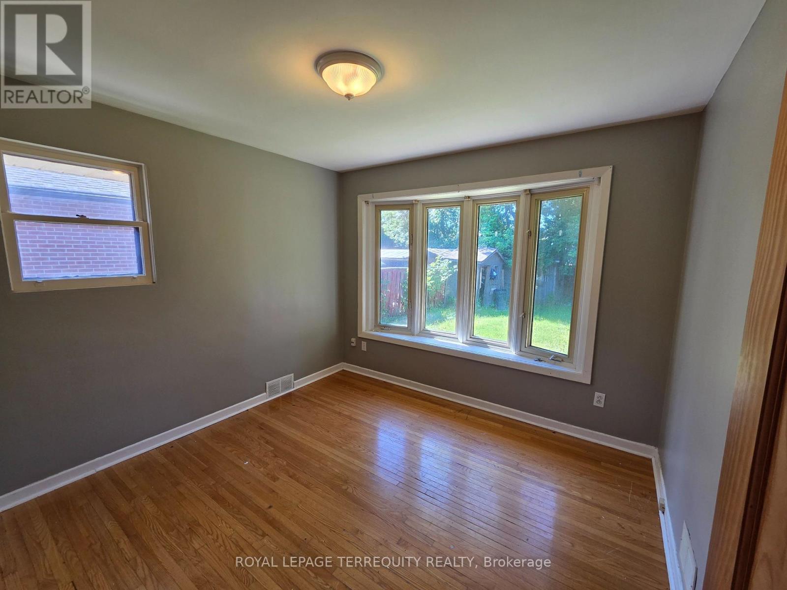Main - 319 Hillcroft Street, Oshawa, Ontario  L1G 2M1 - Photo 6 - E13454852