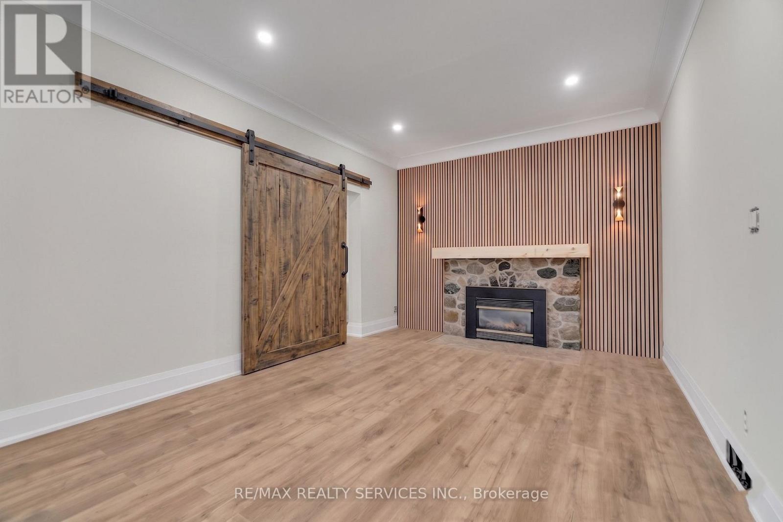 2 - 939 Beach Boulevard, Hamilton, Ontario  L8H 6Z7 - Photo 15 - X13491870