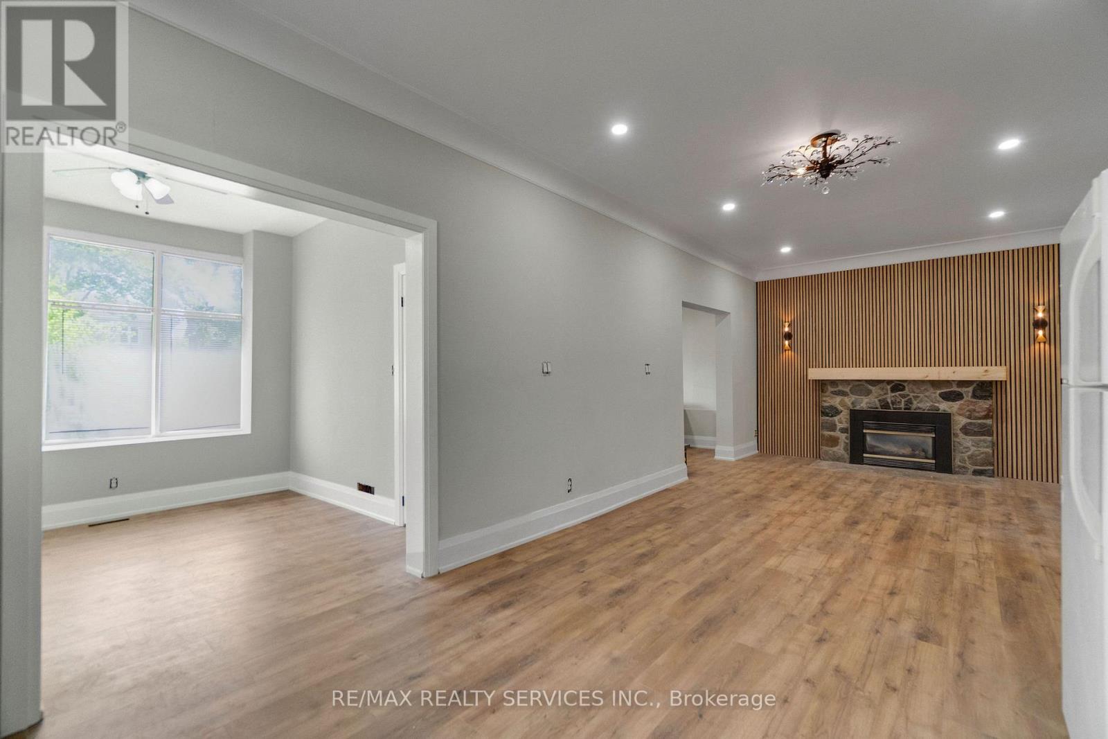 2 - 939 Beach Boulevard, Hamilton, Ontario  L8H 6Z7 - Photo 9 - X13491870
