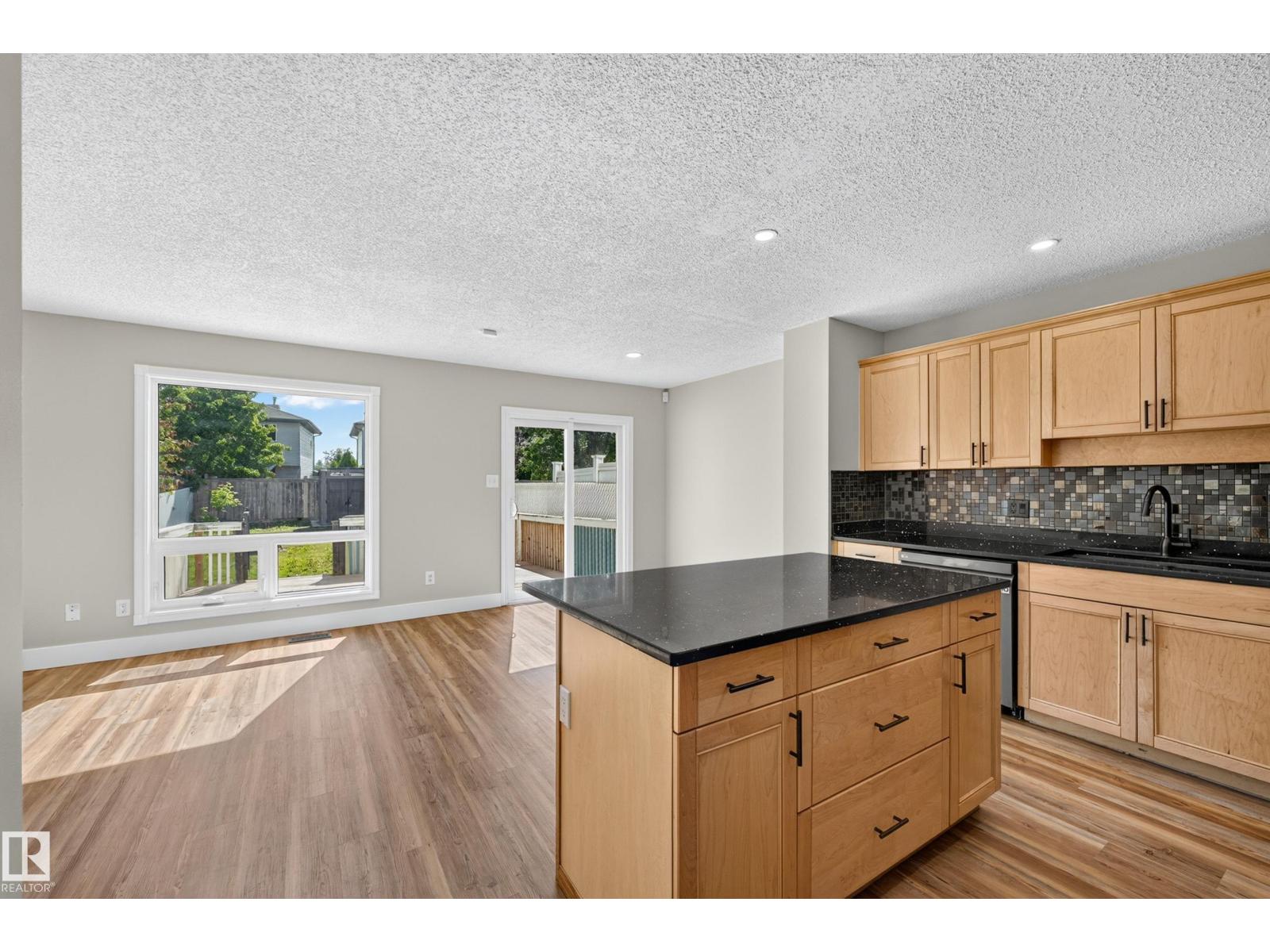13449 33 St NW, Edmonton, Alberta  T5A 5C1 - Photo 2 - E4496641