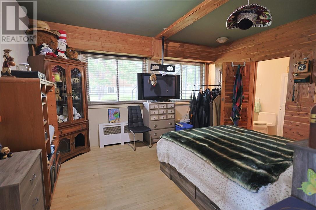 42 Elk's Club Road, Onaping, Ontario  P0M 2R0 - Photo 15 - 2128365