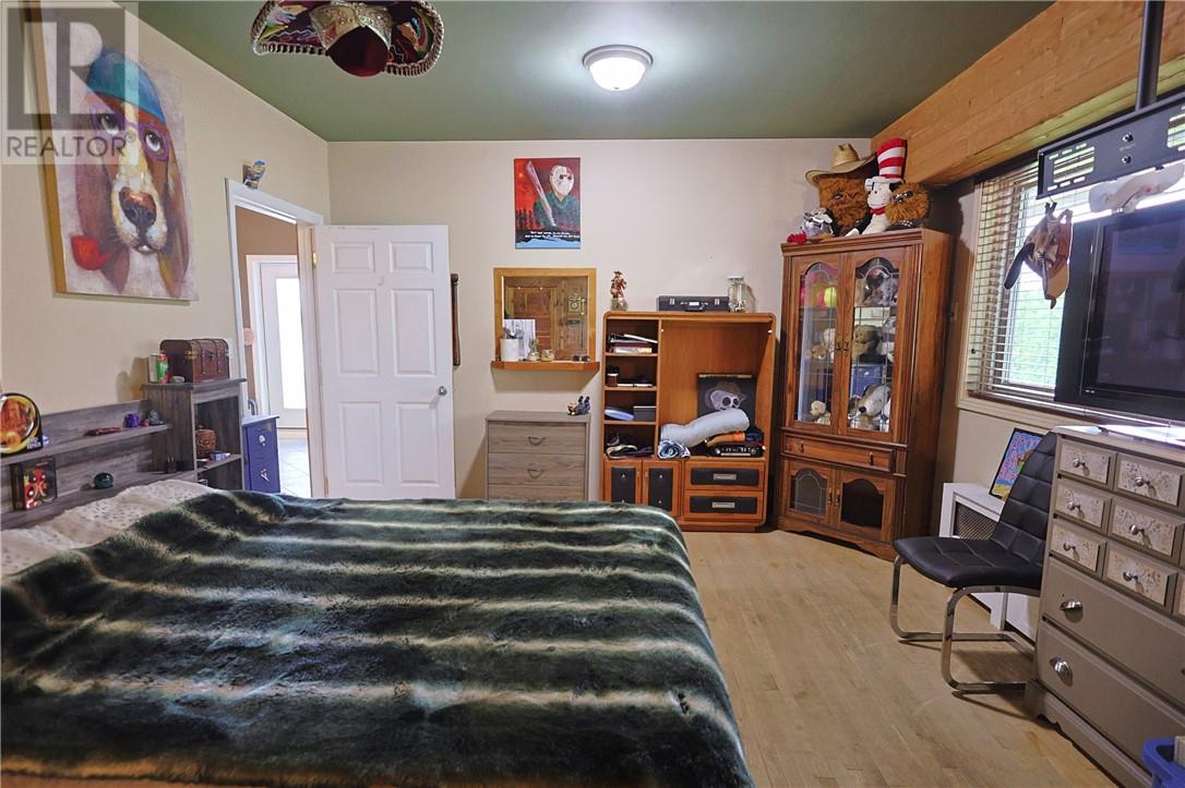 42 Elk's Club Road, Onaping, Ontario  P0M 2R0 - Photo 17 - 2128365