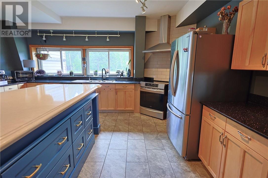 42 Elk's Club Road, Onaping, Ontario  P0M 2R0 - Photo 28 - 2128365