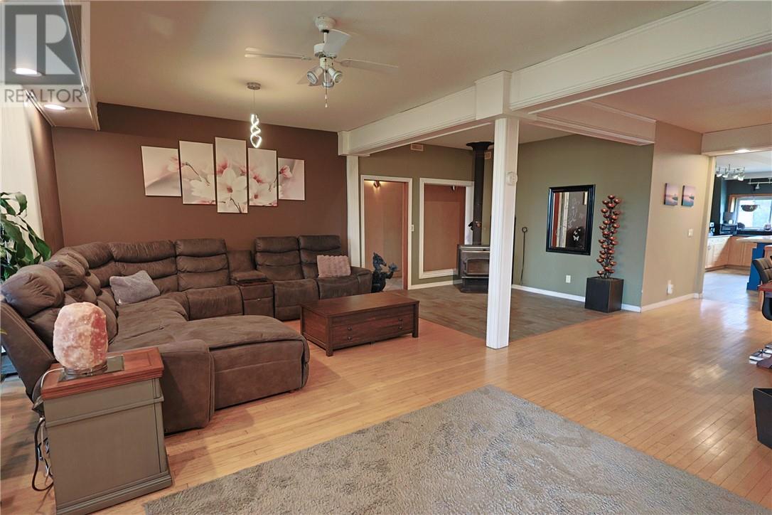 42 Elk's Club Road, Onaping, Ontario  P0M 2R0 - Photo 35 - 2128365