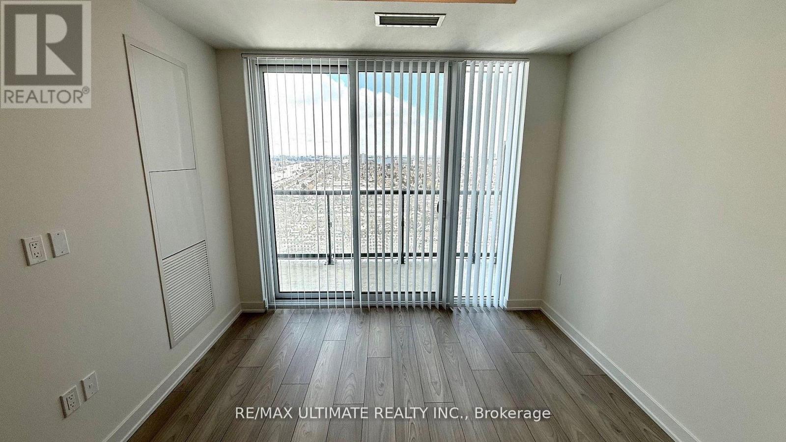 2401 - 5858 Yonge Street, Toronto, Ontario  M2M 0C6 - Photo 11 - C13512206