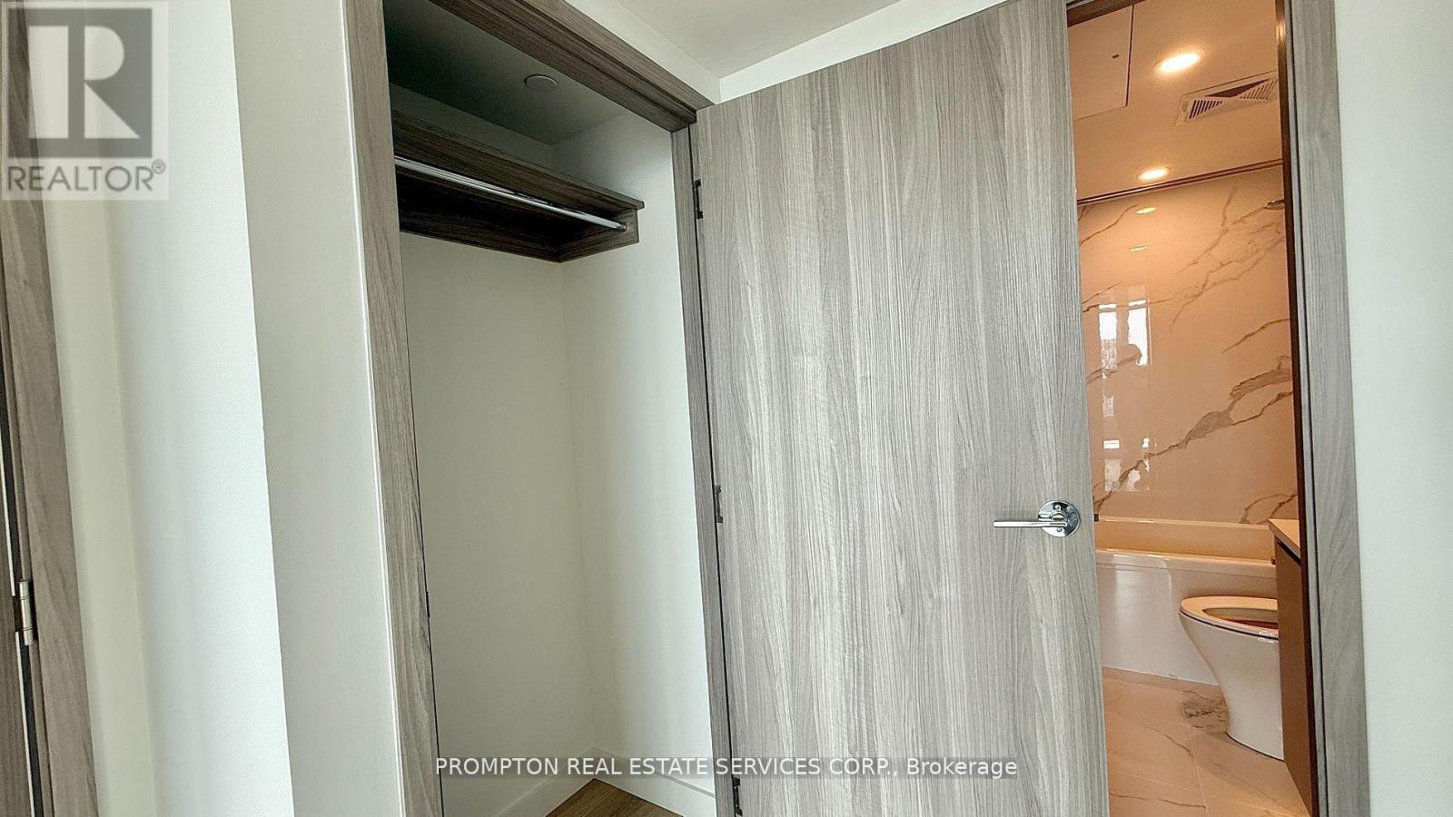 3601 - 3 Concord Cityplace Way, Toronto, Ontario  M5V 0X4 - Photo 11 - C13512274