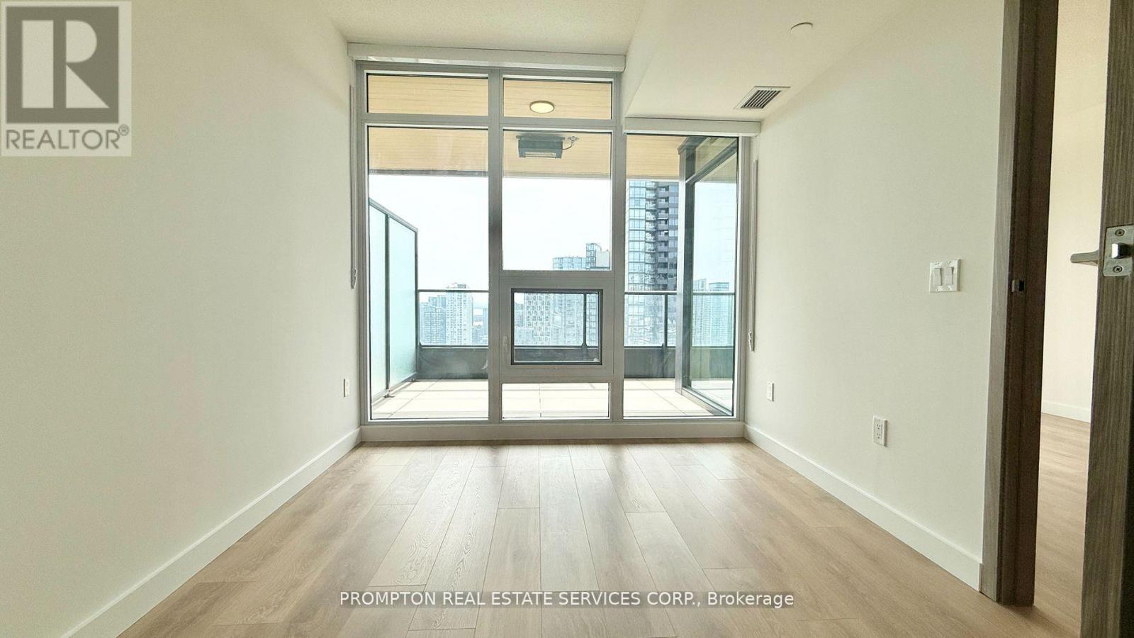 3601 - 3 Concord Cityplace Way, Toronto, Ontario  M5V 0X4 - Photo 12 - C13512274