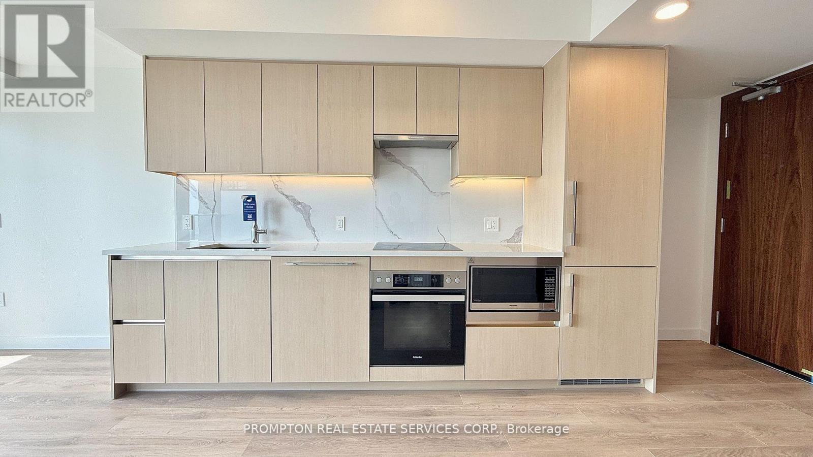 3601 - 3 Concord Cityplace Way, Toronto, Ontario  M5V 0X4 - Photo 3 - C13512274