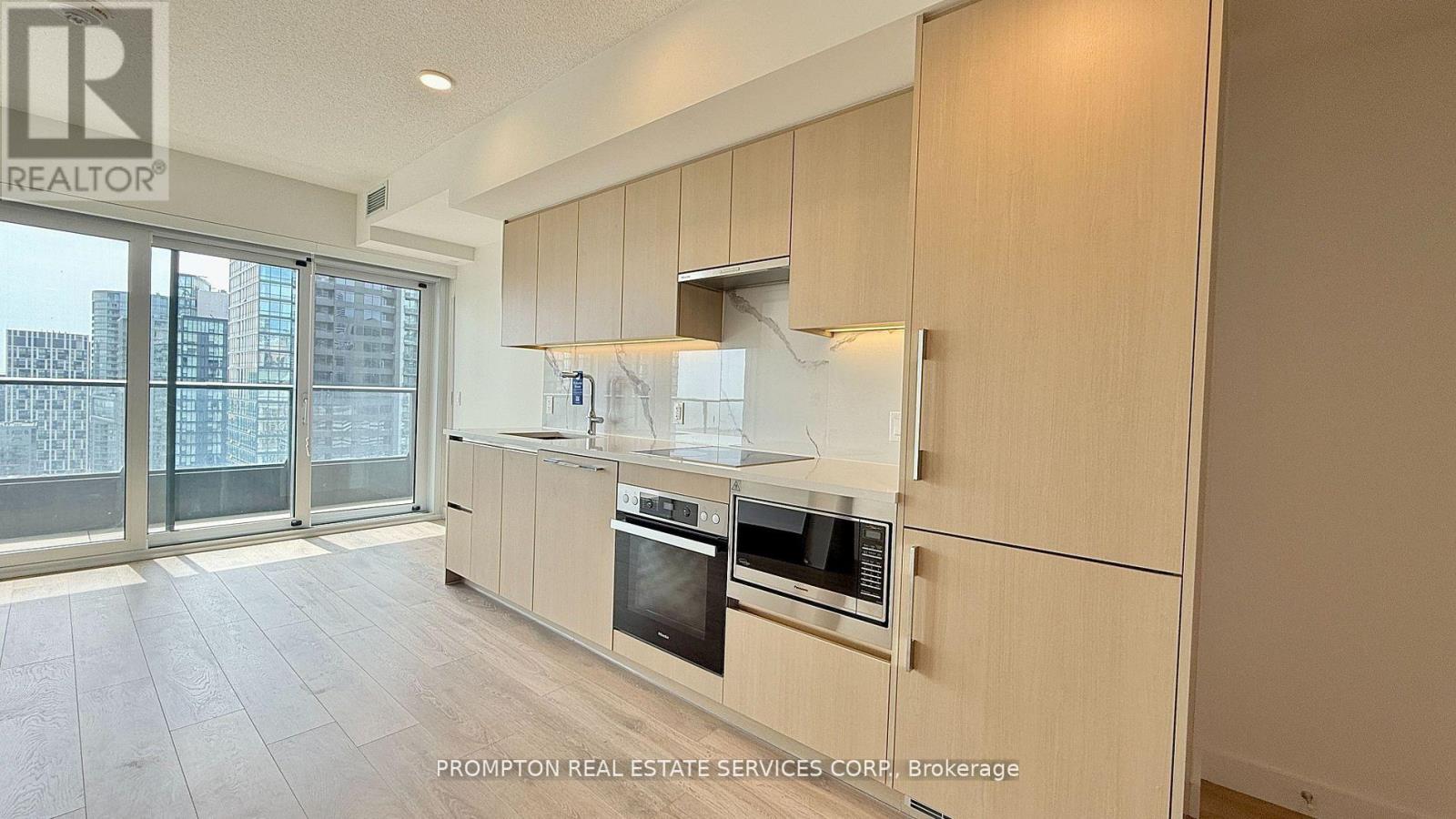 3601 - 3 Concord Cityplace Way, Toronto, Ontario  M5V 0X4 - Photo 4 - C13512274