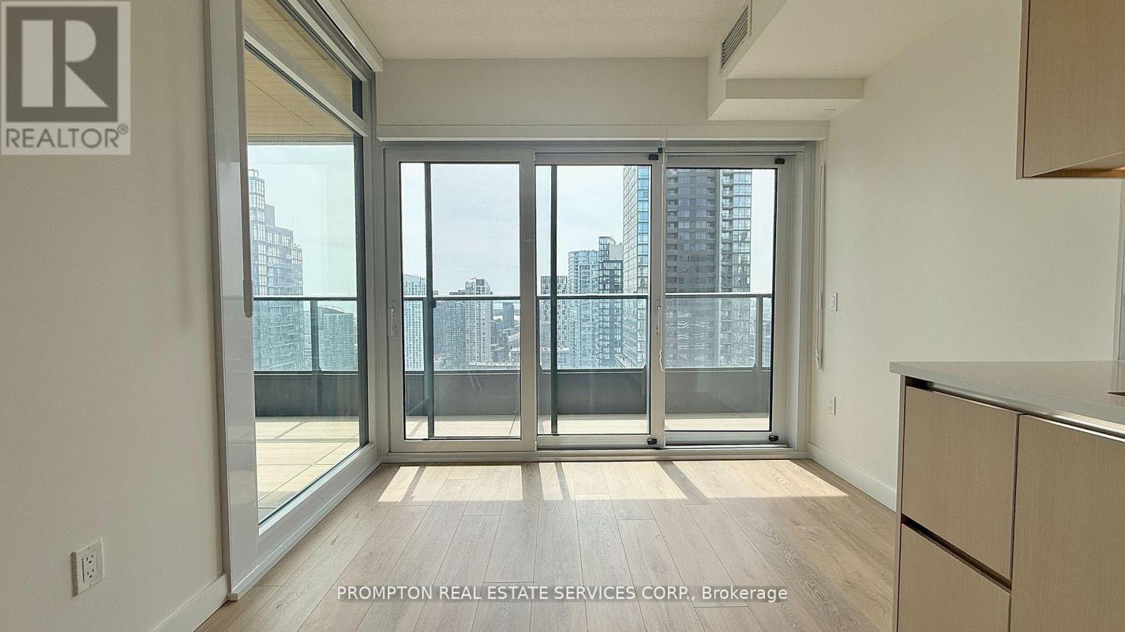 3601 - 3 Concord Cityplace Way, Toronto, Ontario  M5V 0X4 - Photo 6 - C13512274