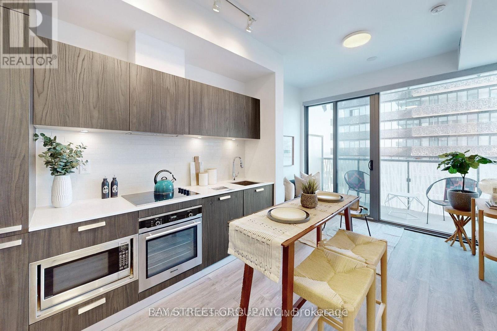 4504 - 50 Charles Street E, Toronto, Ontario  M4Y 0C3 - Photo 1 - C13512350