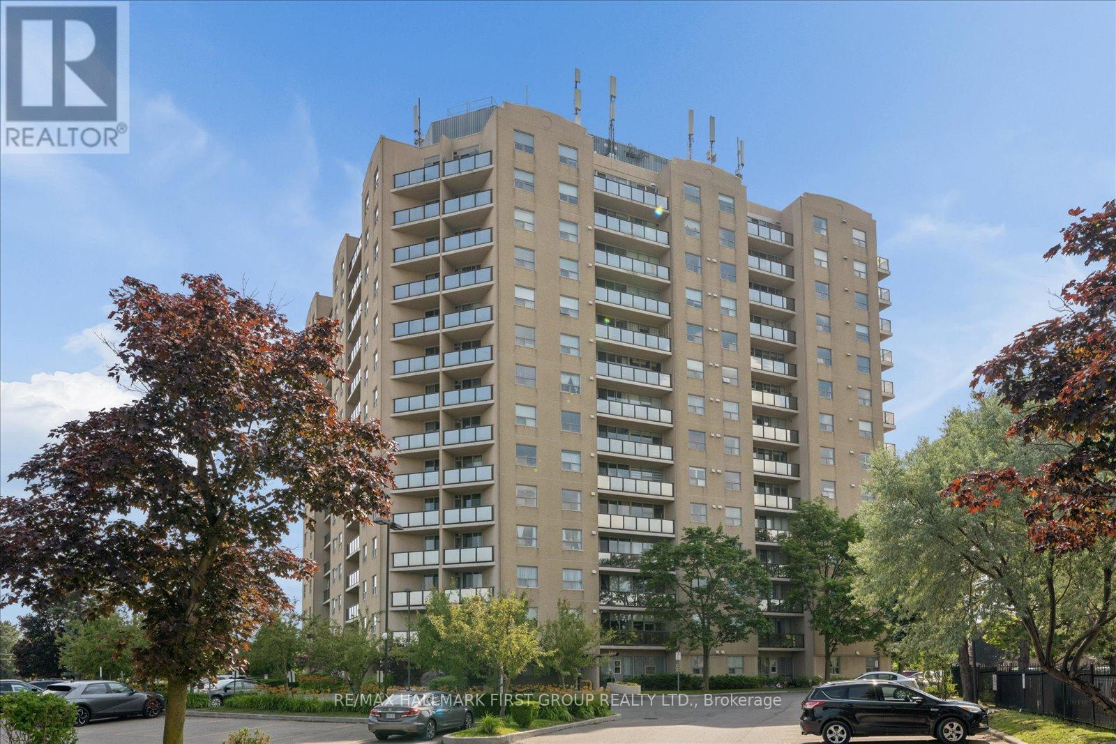 Central West Apartment for sale: 1 bedroom 600 sq.ft. (Listed 2026-07-02)
