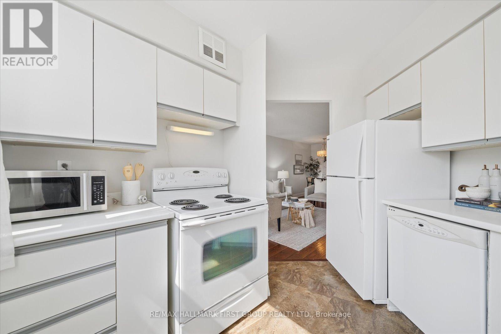 206 - 2 Westney Road N, Ajax, Ontario L1T 3H3 - Photo 11 - E13512352