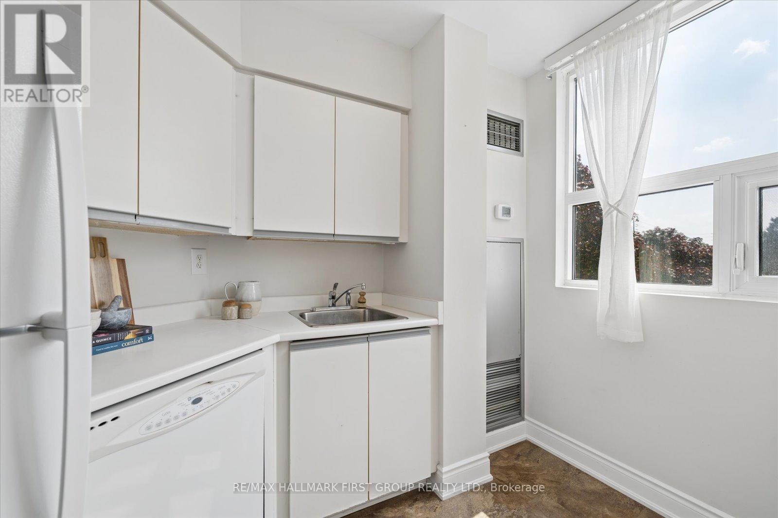 206 - 2 Westney Road N, Ajax, Ontario L1T 3H3 - Photo 12 - E13512352