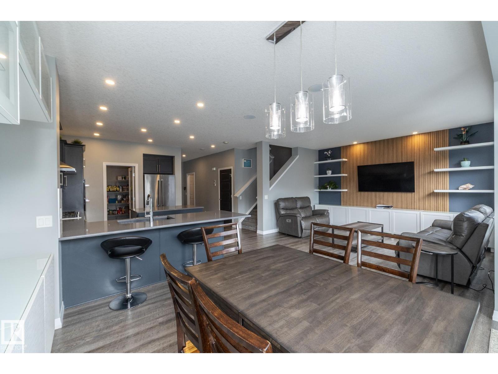 923 Mcconachie Bv NW, Edmonton, Alberta  T5Y 3X5 - Photo 4 - E4496613