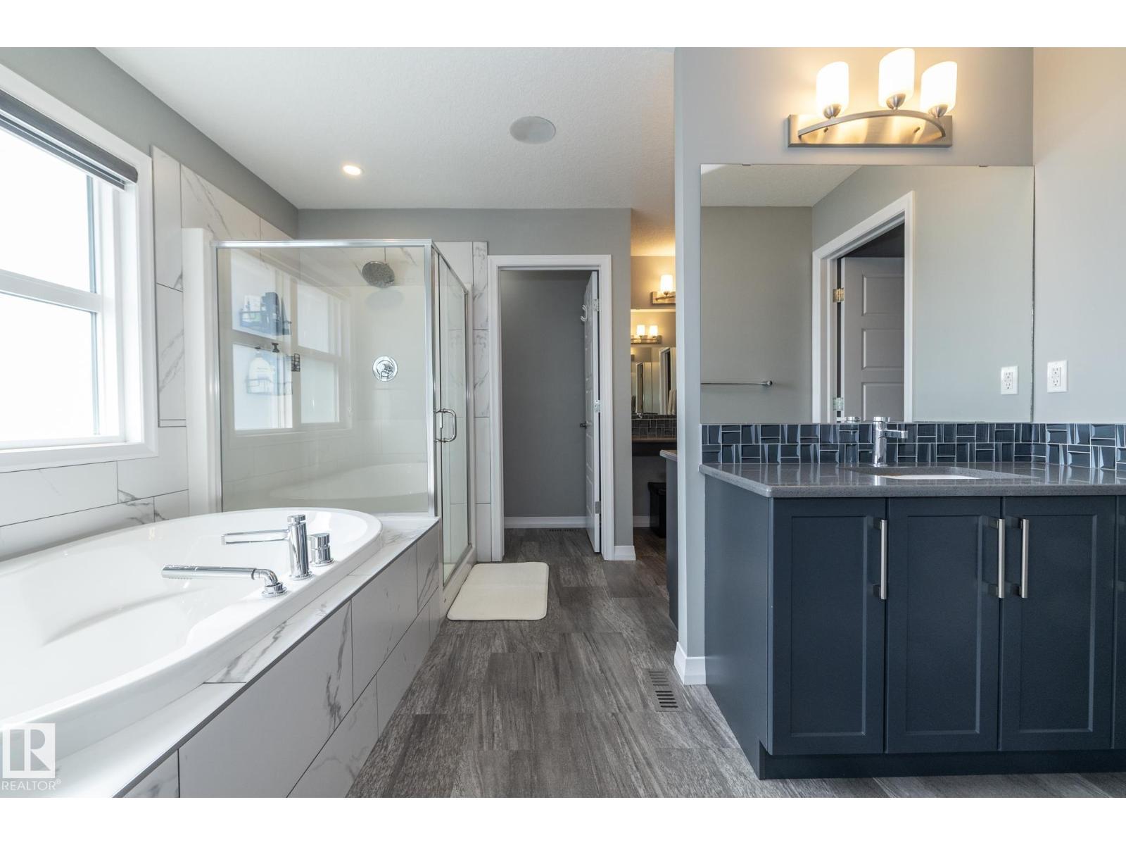 923 Mcconachie Bv NW, Edmonton, Alberta  T5Y 3X5 - Photo 15 - E4496613