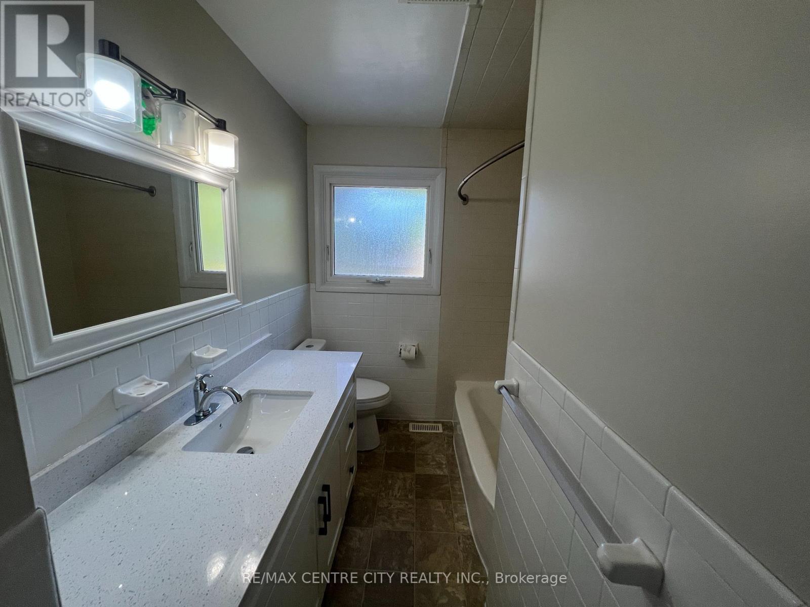74 Brentwood Crescent, London North, Ontario  N6G 1X2 - Photo 18 - X13512526