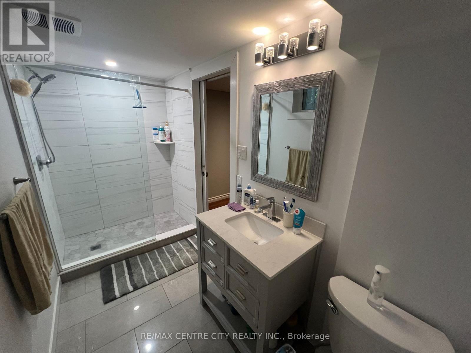 74 Brentwood Crescent, London North, Ontario  N6G 1X2 - Photo 38 - X13512526