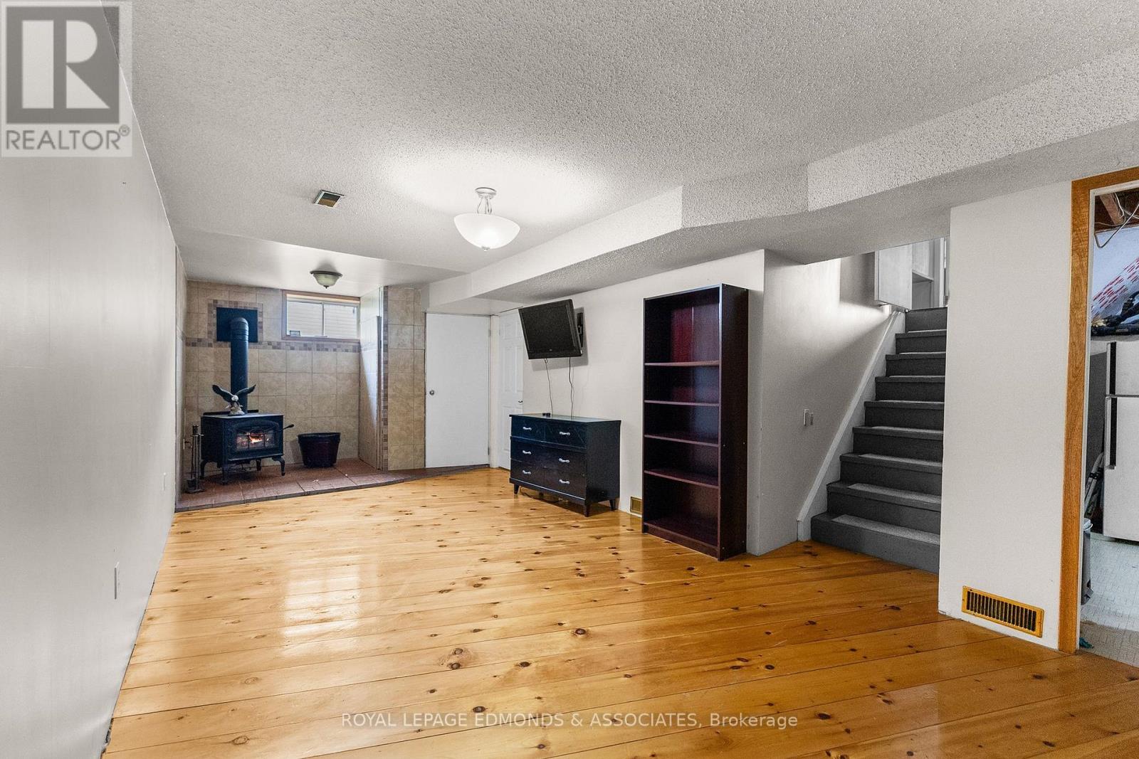 31 Carol Street, Laurentian Valley, Ontario  K8A 6W6 - Photo 22 - X13512586
