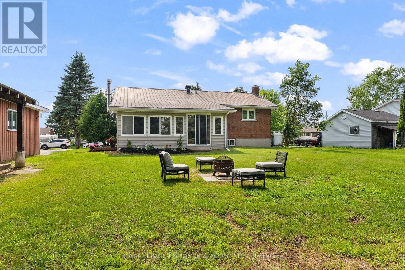 31 Carol Street, Laurentian Valley, Ontario  K8A 6W6 - Photo 28 - X13512586
