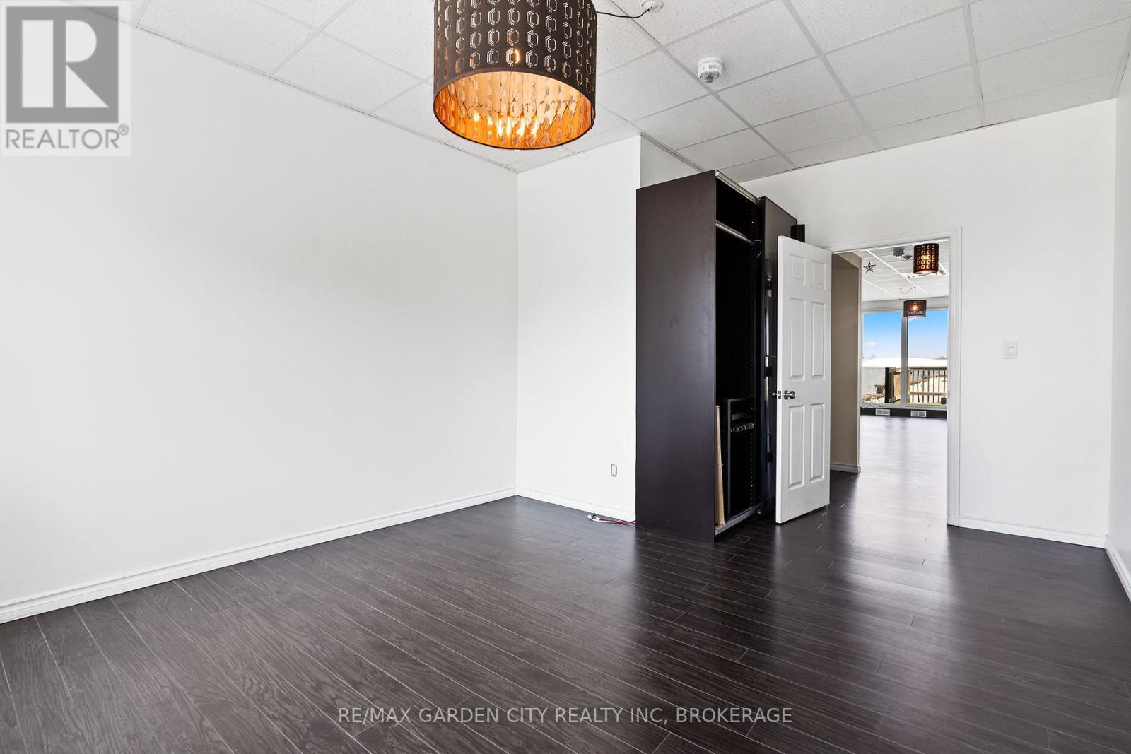 90 St. Paul Street, St. Catharines, Ontario  L2R 3M2 - Photo 14 - X13512530