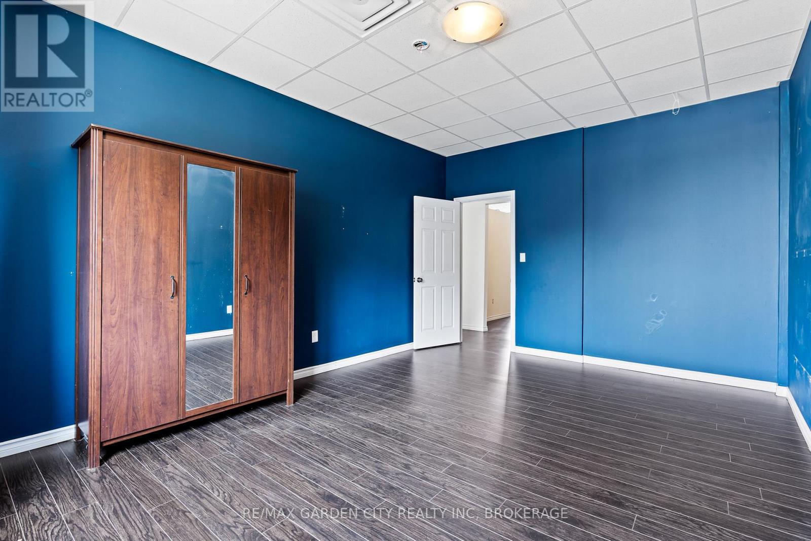 90 St. Paul Street, St. Catharines, Ontario  L2R 3M2 - Photo 18 - X13512530