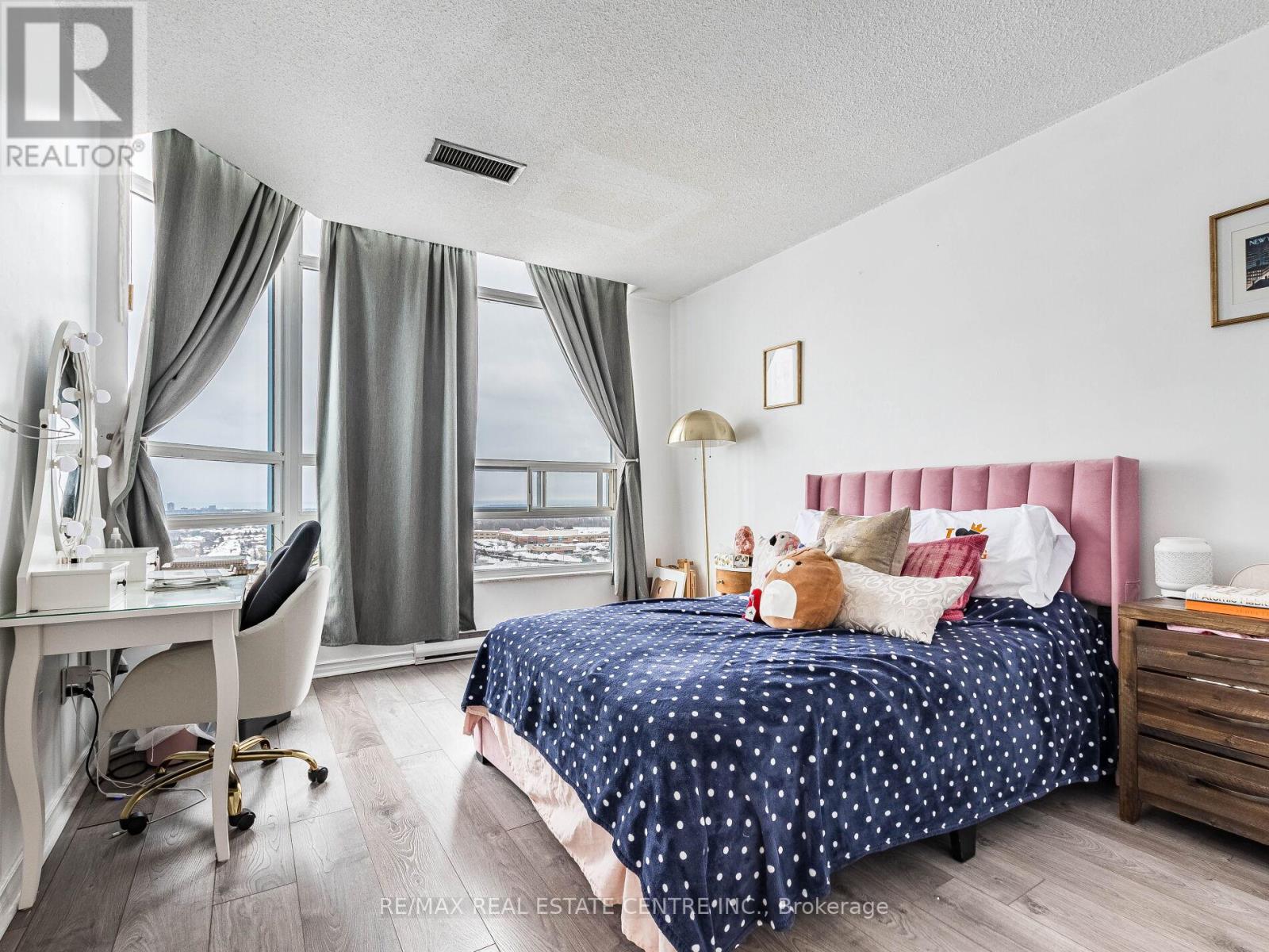 1616 - 250 Webb Drive, Mississauga, Ontario  L5B 3Z4 - Photo 21 - W13512218