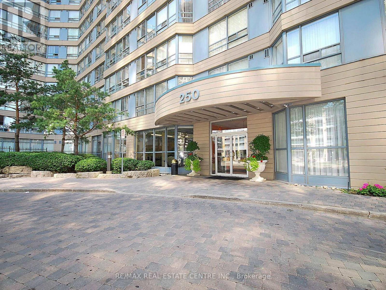 1616 - 250 Webb Drive, Mississauga, Ontario  L5B 3Z4 - Photo 4 - W13512218