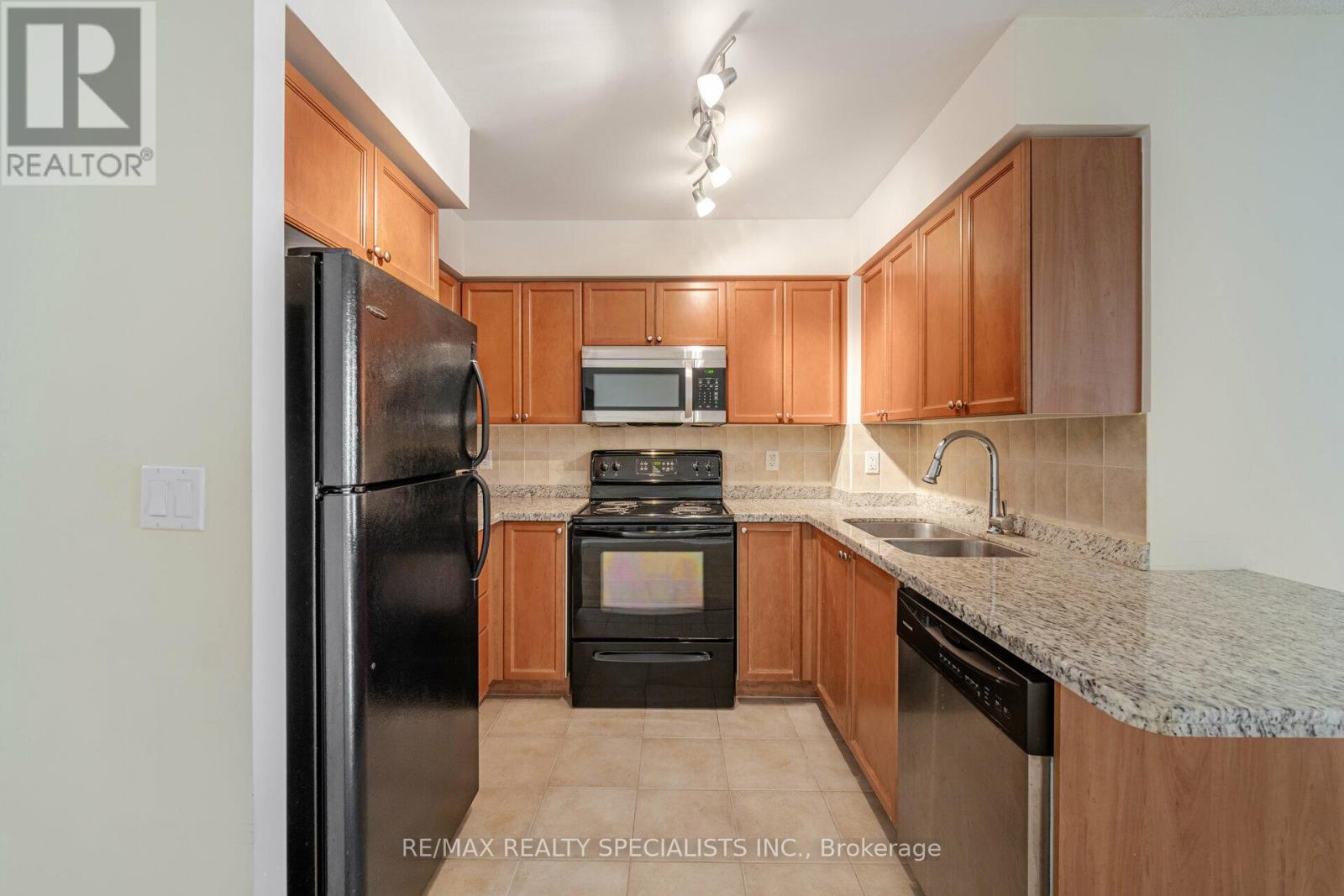 711 - 4090 Living Arts Drive, Mississauga, Ontario  L5B 4M8 - Photo 12 - W13512270