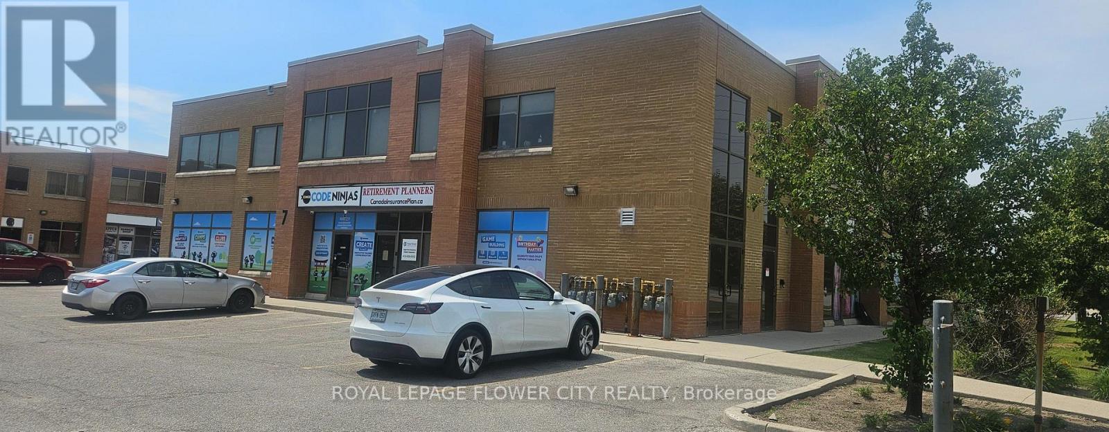 7 - 7 Sun Pac Boulevard, Brampton, Ontario  L6S 0E8 - Photo 9 - W13512328