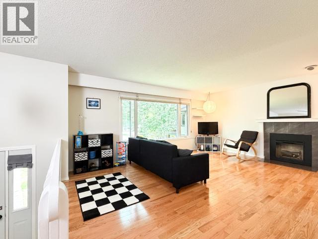 17 Hyland Crescent, Whitehorse, Yukon Y1A 4P6 - Photo 6 - 17450