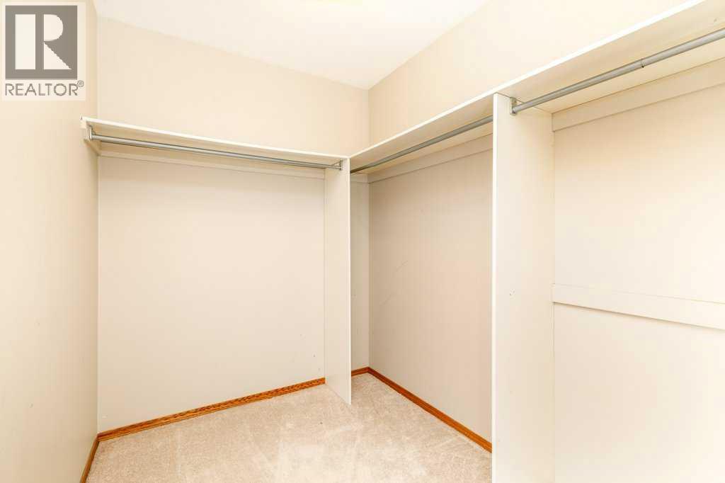 6 Densmore Crescent, Red Deer, Alberta  T4R 2L8 - Photo 22 - A2325873