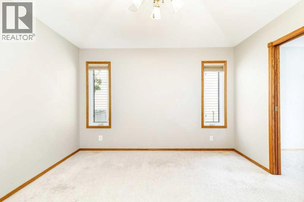 6 Densmore Crescent, Red Deer, Alberta  T4R 2L8 - Photo 7 - A2325873
