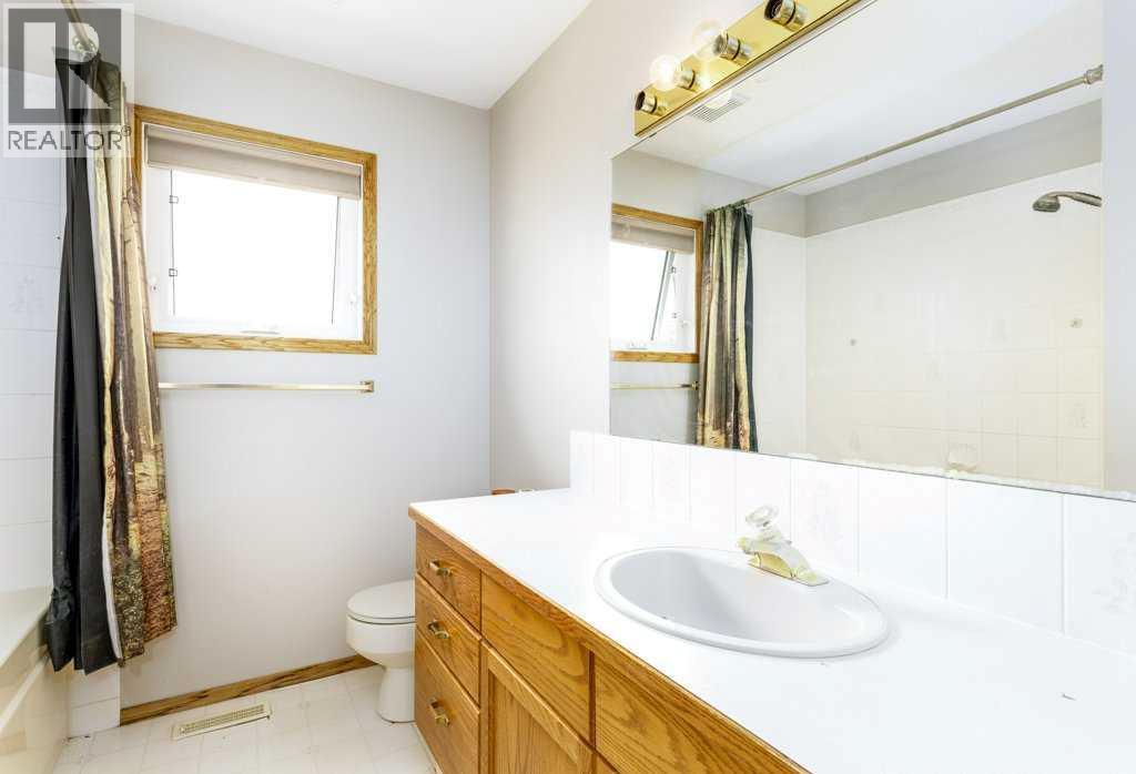 6 Densmore Crescent, Red Deer, Alberta  T4R 2L8 - Photo 26 - A2325873