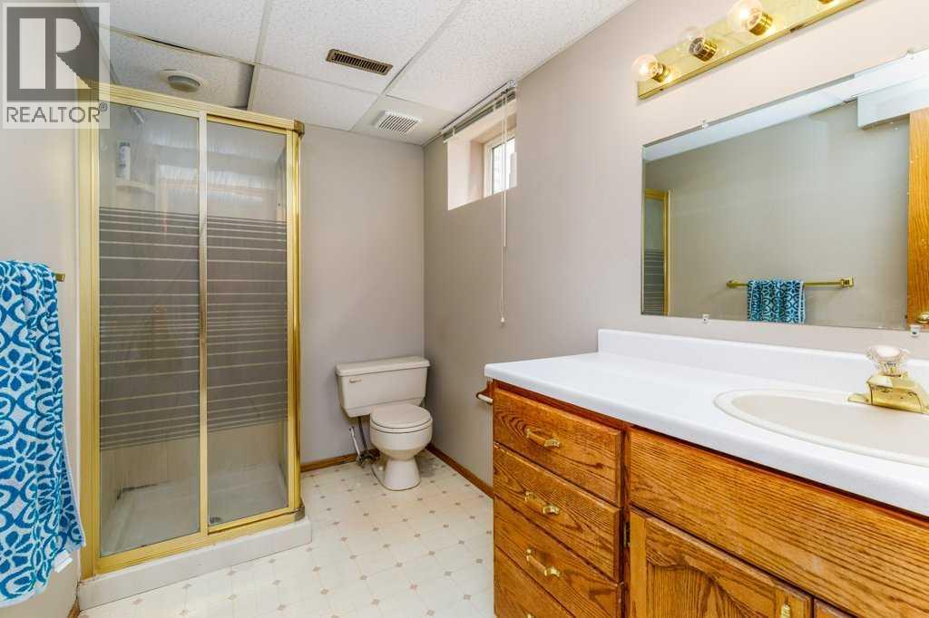 6 Densmore Crescent, Red Deer, Alberta  T4R 2L8 - Photo 32 - A2325873