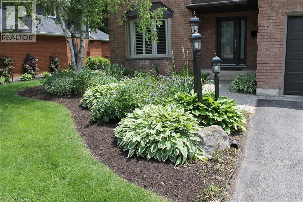 56 Carnegie Place, Ancaster, Ontario  L9G 4T9 - Photo 3 - 40844553