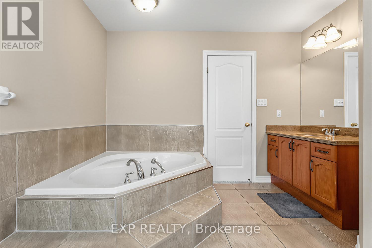 146 Fair Street, Hamilton, Ontario  L9K 0A8 - Photo 14 - X13512320