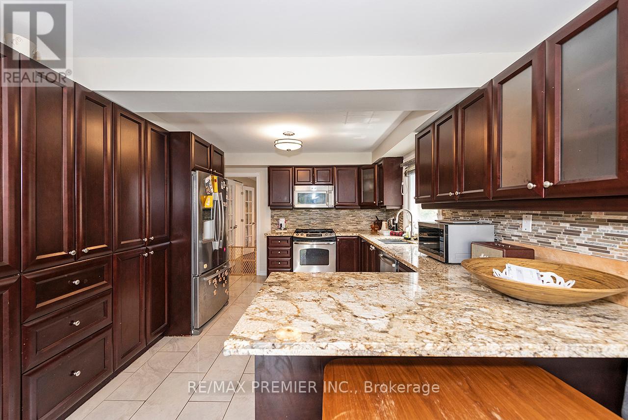 4 Bourbon Road, Vaughan, Ontario  L4L 6Y6 - Photo 12 - N13511534