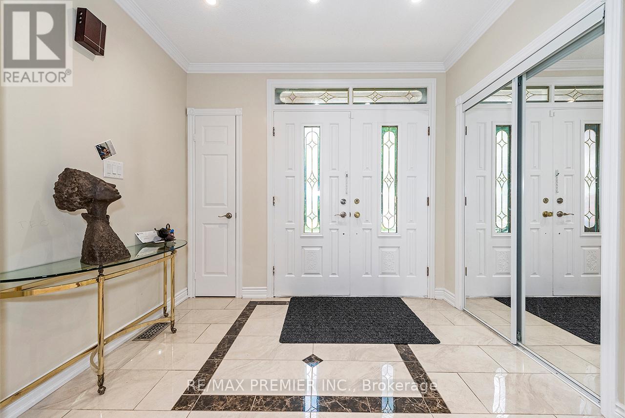 4 Bourbon Road, Vaughan, Ontario  L4L 6Y6 - Photo 4 - N13511534