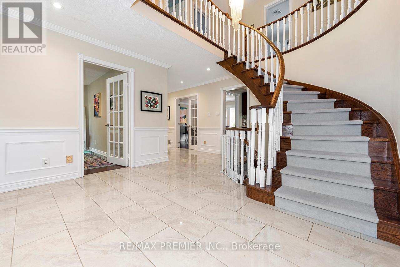 4 Bourbon Road, Vaughan, Ontario  L4L 6Y6 - Photo 5 - N13511534