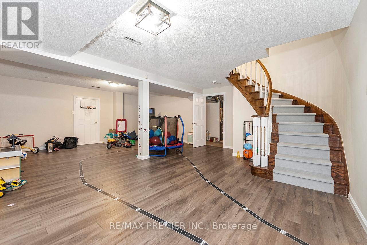 4 Bourbon Road, Vaughan, Ontario  L4L 6Y6 - Photo 32 - N13511534